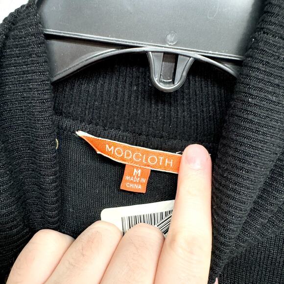 VTG Modcloth Women Top M Black Colorful Striped Viscose Turtleneck Long Sleeve - Picture 2 of 5